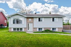 74 Columbia Avenue, South Stormont, ON K0C 1P0