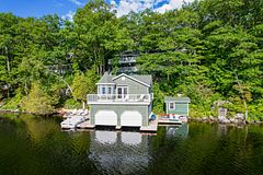 1041 Ann Street 4, Muskoka Lakes, ON P1P 1R2