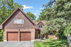 14 Taunton Place, Beacon Hill North - South and Area, ON K1J 7J6