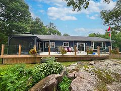 1008 Cove Road, Gravenhurst, ON P0E 1G0