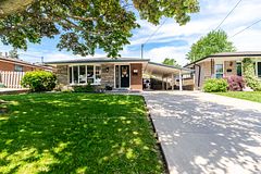 130 Burrwood Drive, Hamilton, ON L9C 3T2
