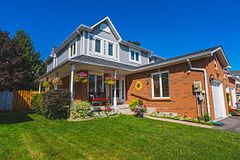 38 Fairgreen Close, Cambridge, ON N1T 1T6