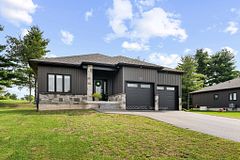 39 Morrison Drive, Whitewater Region, ON K0J 1K0