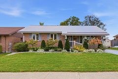 15 Wilson Avenue, Kawartha Lakes, ON K9V 5S1