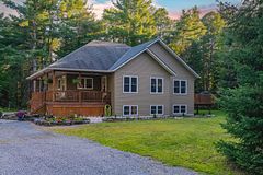 419 South Mary Lake Road, Huntsville, ON P0B 1L0