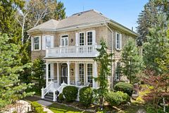 212 Queen Street E, Cambridge, ON N3C 2B4
