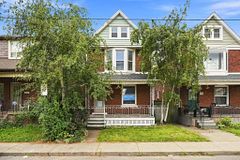 78 BEECHWOOD Avenue, Hamilton, ON L8L 2S6