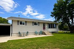 1 Kirkpatrick Avenue, Kenora, ON P9N 4K5