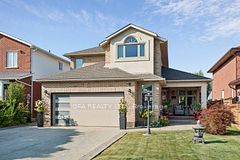 34 Harbottle Court, Hamilton, ON L9C 7N9