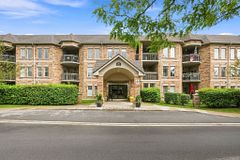 59 CRITZIA Drive 202, Hamilton, ON L0R 1W0