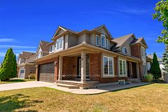 18 Haney Drive, Guelph, ON N1L 1N7