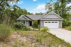 9934 Nipigon Street, Lambton Shores, ON N0M 2L0