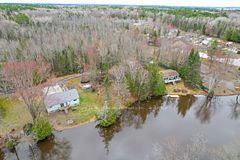 151 D RIVERBEND Road, North Bay, ON P1B 8Z4