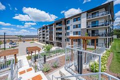 104 Summit Ridge Drive 102, Guelph, ON N1E 0R5