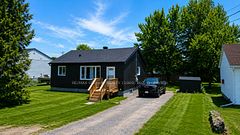 479 Angus Avenue, North Bay, ON P1B 7L9