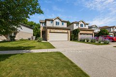 60 Marl Meadow Drive, Kitchener, ON N2R 1L4