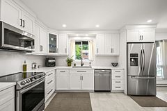 571 David Street E, Gravenhurst, ON P1P 1M1