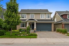 564 Erinwoods Circle, Barrhaven, ON K2J 5M8