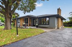 2698 ULSTER Crescent, Billings Bridge - Riverside Park and Area, ON K1V 8J6