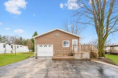 25 Fourth Avenue, Wellington North, ON N0G 2K0