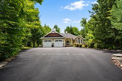 20 Deerhurst Highlands Drive, Huntsville, ON P1H 1B1