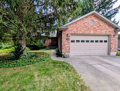14 Pannell Lane, Strathroy-Caradoc, ON N7G 2C6