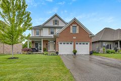 29 Brookside Lane, Tillsonburg, ON N4G 0A1