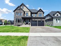 100 Reed Way, Blue Mountains, ON L9Y 4P5