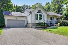 11 Flesher Crescent, North Grenville, ON K0G 1J0