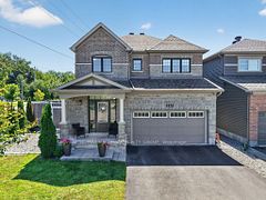 220 Enclave Walk, Orleans - Convent Glen and Area, ON K1W 0J4