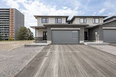 8 Stinson Avenue, Belleville, ON K8P 5N9