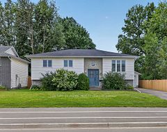 50 Portage Road, Petawawa, ON K8H 3M8