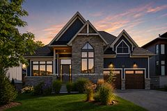 172 Springside Crescent, Blue Mountains, ON L9Y 5L3