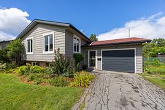 868 Allum Avenue, Kingston, ON K7M 7A1