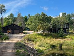 348 Halls Road E, Magnetawan, ON P0A 1P0