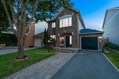 32 Valencia Street, Barrhaven, ON K2G 6T1