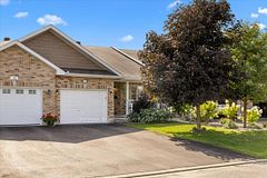 13 Allan Bond Court, Arnprior, ON K7S 0C5