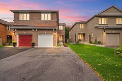 11 Wakefield Lane, Hamilton, ON L8B 0M2