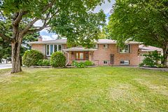 29 Carriage Crescent, North Bay, ON P1C 1G5