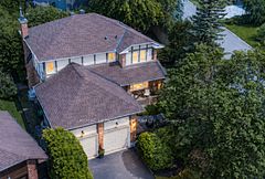 11 Fessenden Way, Kanata, ON K2L 3L1