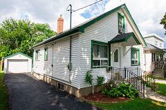 13 Mildred Avenue, St. Catharines, ON L2R 6H9