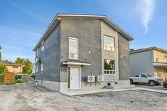 972 Dynes Road, Mooneys Bay - Carleton Heights and Area, ON K2C 0G8