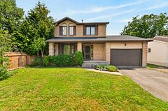 812 Lancaster Drive, Kingston, ON K7P 1P9