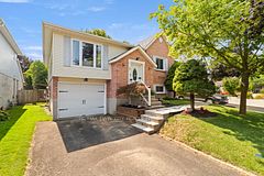 21 Golden Meadow Crescent, Kitchener, ON N2N 2L7