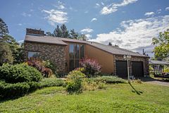 1702 Glenwood Crescent, Thunder Bay, ON P7K 1N3