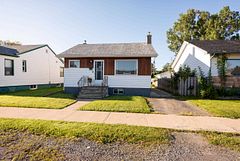 218 Christina Street E, Thunder Bay, ON P7E 4N7