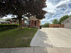 34 Nora Court, Cambridge, ON N3C 3N1