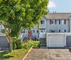 570 John Street S, Gravenhurst, ON P1P 1J9