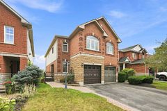 8 SLATER Court, Hamilton, ON L8B 0K8