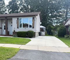 574 Lynwood Drive, Cornwall, ON K6H 5X5